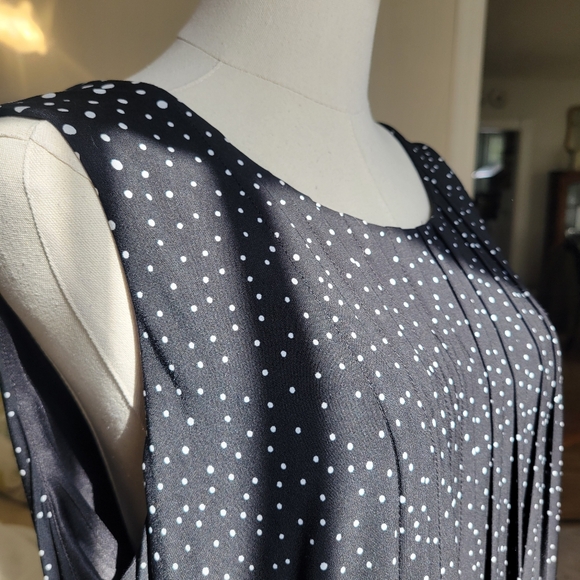 PERCEPTIONS New York Sleeveless Dress - Picture 4 of 10